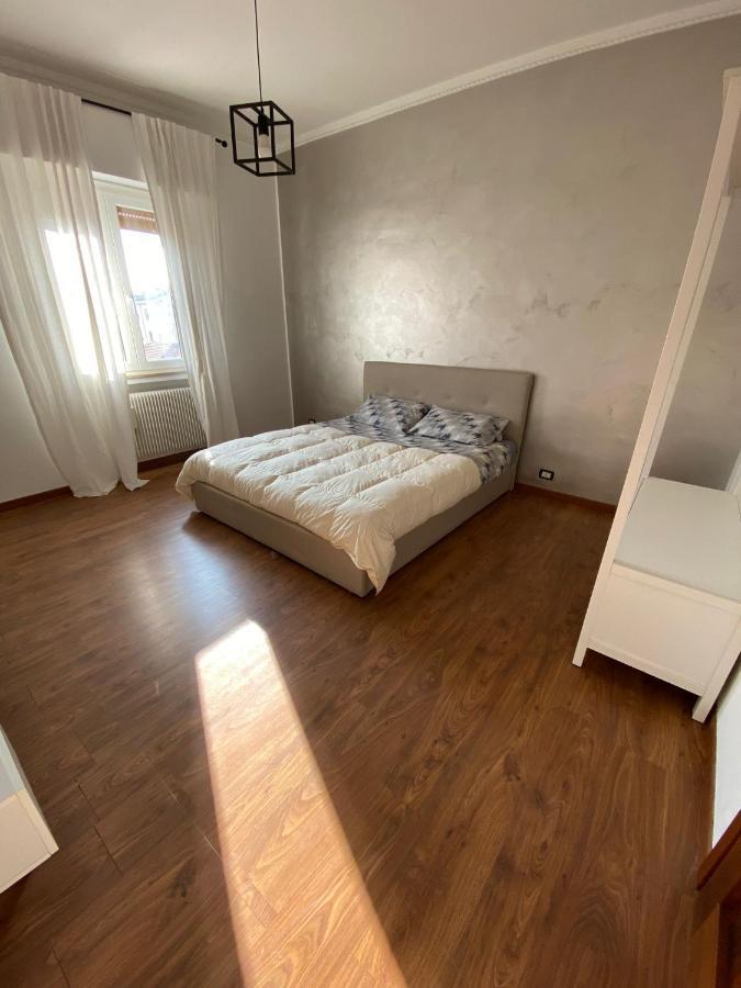 Hlux Oi Affiₜₜacaₘere Hotel Piacenza Bagian luar foto