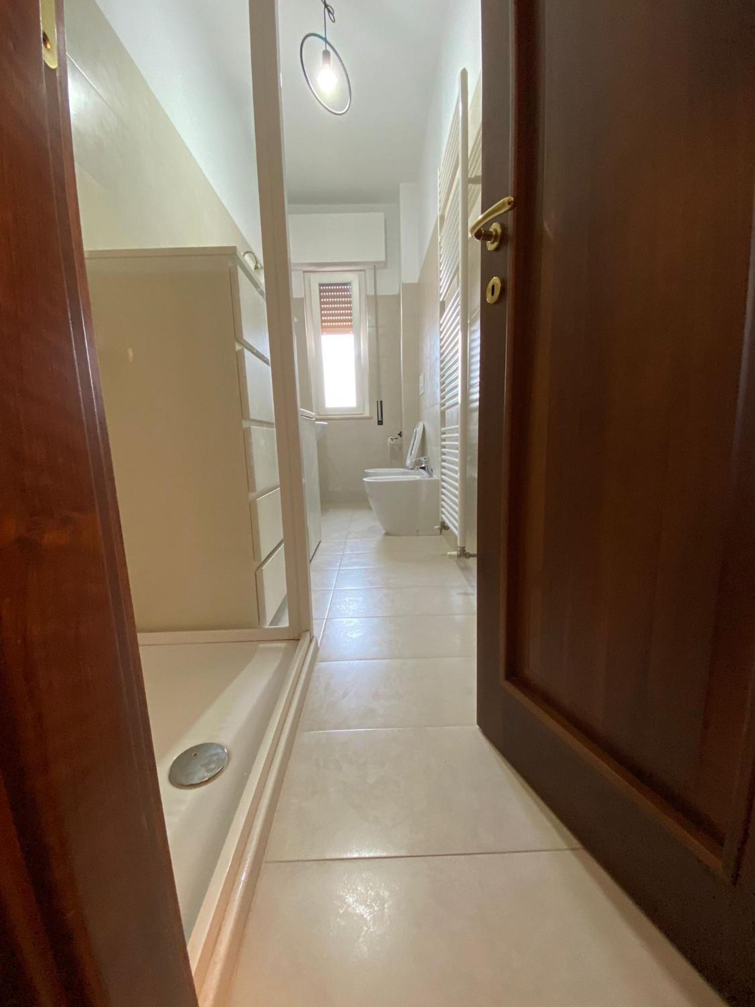Hlux Oi Affiₜₜacaₘere Hotel Piacenza Bagian luar foto